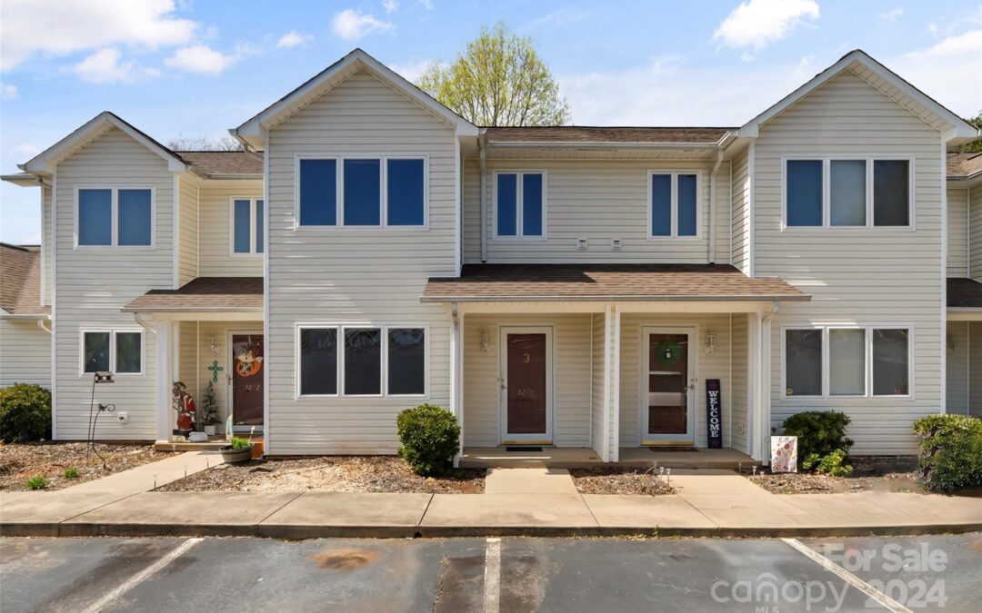 3274 White Oak Court