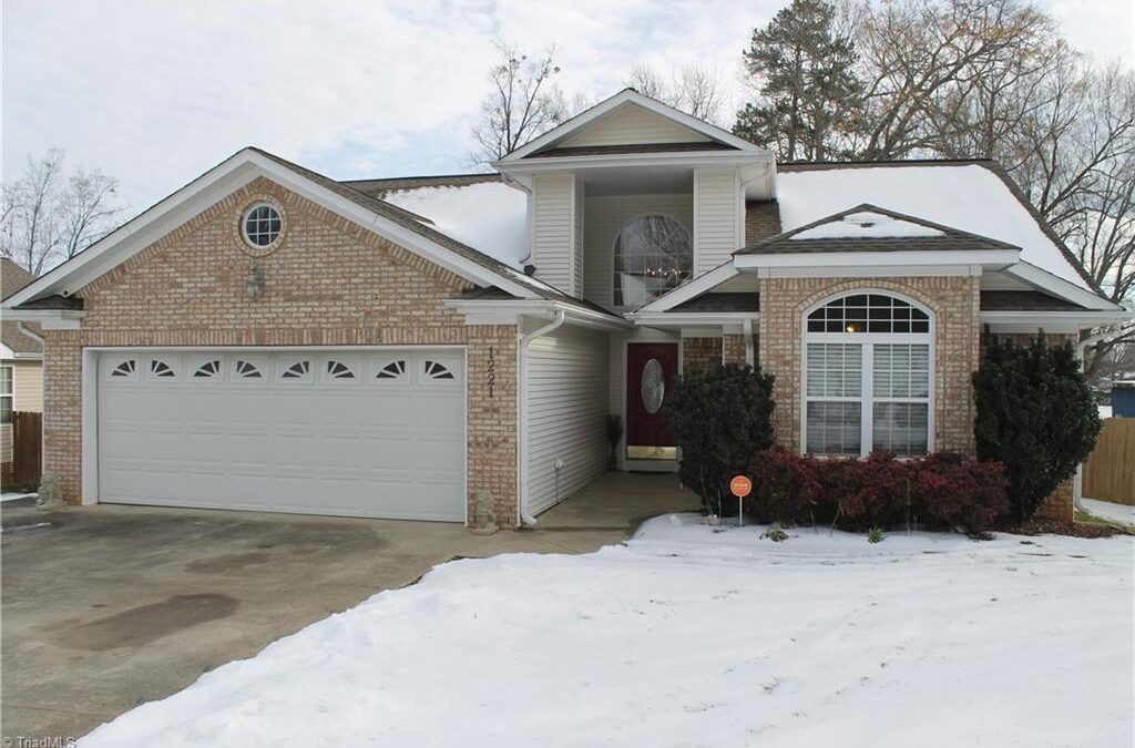 1221 Vincent Drive